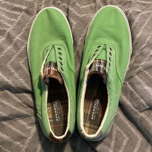 Sperry Top Sider casual tennis shoe